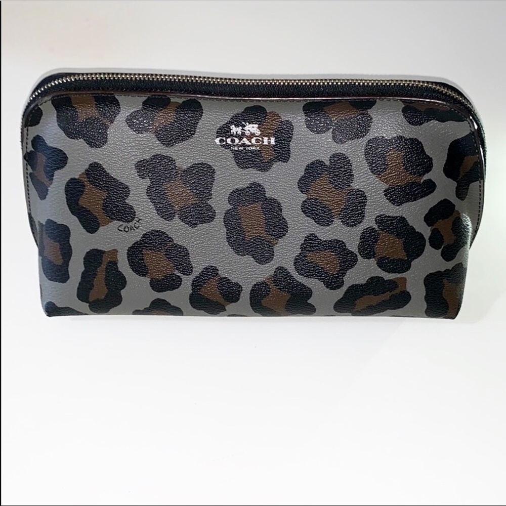 Coach 22 cosmetic case